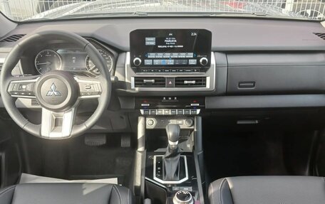 Mitsubishi L200, 2025 год, 5 990 000 рублей, 9 фотография