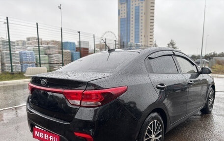 KIA Rio IV, 2018 год, 1 100 000 рублей, 4 фотография