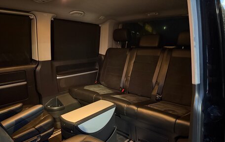 Volkswagen Multivan T6 рестайлинг, 2016 год, 3 250 000 рублей, 10 фотография