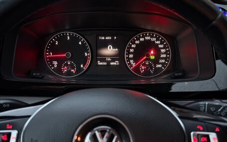 Volkswagen Multivan T6 рестайлинг, 2016 год, 3 250 000 рублей, 16 фотография