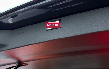 Volkswagen Multivan T6 рестайлинг, 2016 год, 3 250 000 рублей, 11 фотография