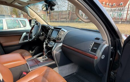 Toyota Land Cruiser 200, 2015 год, 3 700 000 рублей, 9 фотография