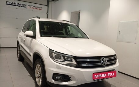 Volkswagen Tiguan I, 2012 год, 929 000 рублей, 3 фотография