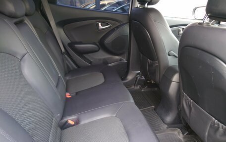 Hyundai ix35 I рестайлинг, 2011 год, 997 000 рублей, 13 фотография