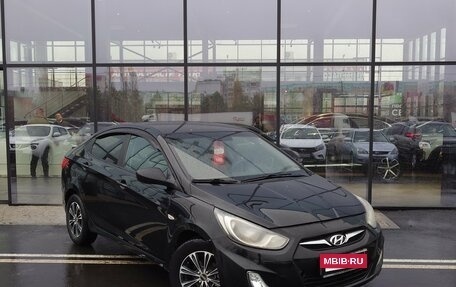 Hyundai Solaris II рестайлинг, 2011 год, 480 000 рублей, 2 фотография