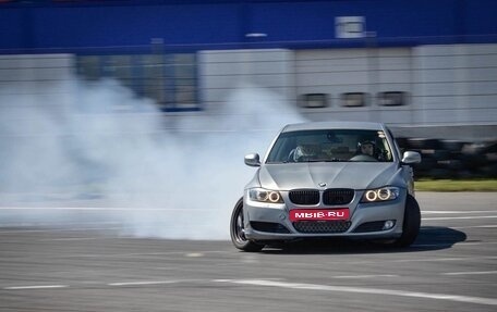 BMW 3 серия, 2009 год, 1 700 000 рублей, 1 фотография