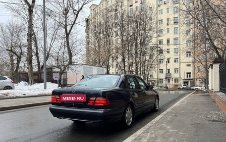 Mercedes-Benz E-Класс, 1999 год, 2 600 000 рублей, 4 фотография