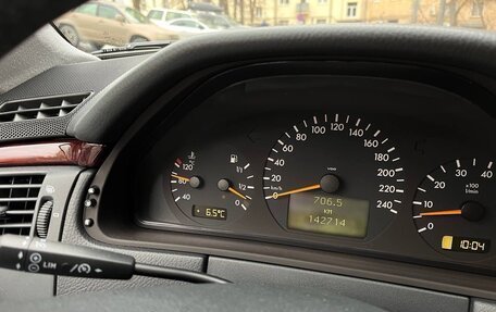 Mercedes-Benz E-Класс, 1999 год, 2 600 000 рублей, 13 фотография