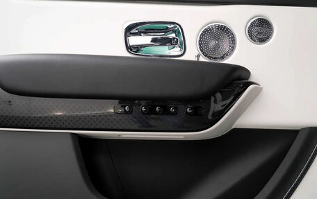 Rolls-Royce Cullinan, 2025 год, 99 900 000 рублей, 19 фотография