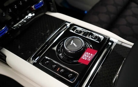 Rolls-Royce Cullinan, 2025 год, 99 900 000 рублей, 10 фотография