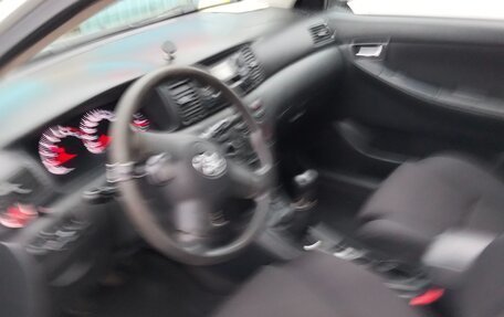 Toyota Corolla, 2004 год, 550 000 рублей, 7 фотография