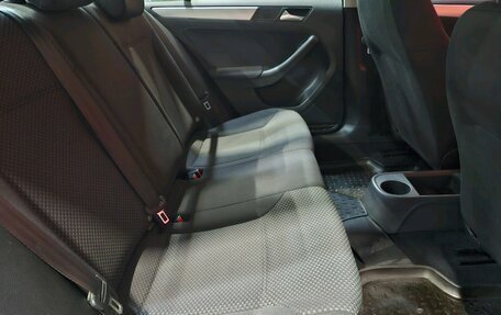 Volkswagen Jetta VI, 2012 год, 1 065 000 рублей, 12 фотография