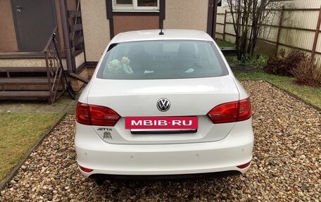 Volkswagen Jetta VI, 2013 год, 930 000 рублей, 4 фотография