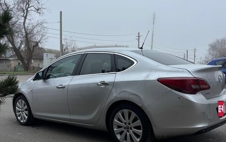 Opel Astra J, 2012 год, 630 000 рублей, 10 фотография