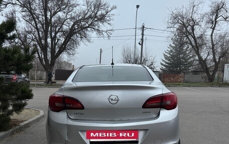 Opel Astra J, 2012 год, 630 000 рублей, 9 фотография