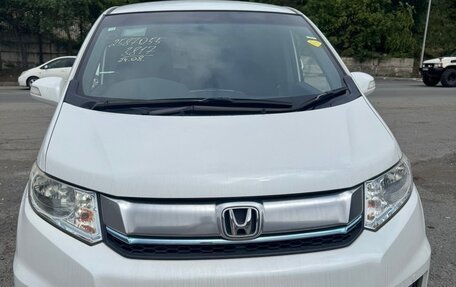 Honda Freed I, 2014 год, 1 000 000 рублей, 3 фотография