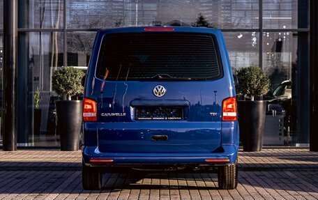 Volkswagen Caravelle T5, 2013 год, 2 195 000 рублей, 5 фотография