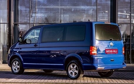Volkswagen Caravelle T5, 2013 год, 2 195 000 рублей, 4 фотография