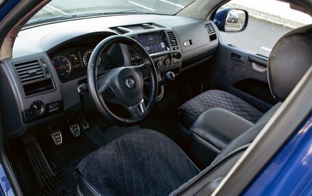 Volkswagen Caravelle T5, 2013 год, 2 195 000 рублей, 13 фотография