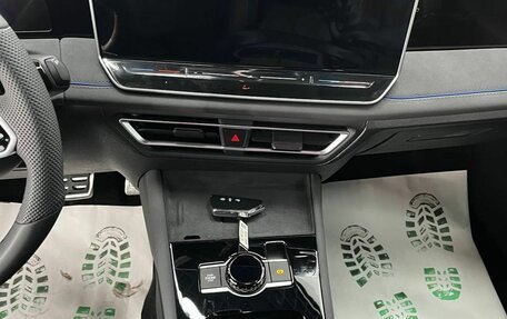 Volkswagen Tiguan, 2025 год, 4 950 000 рублей, 22 фотография