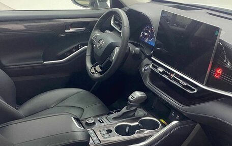 Toyota Highlander, 2025 год, 5 949 000 рублей, 10 фотография