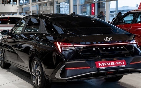 Hyundai Elantra, 2025 год, 2 950 000 рублей, 8 фотография