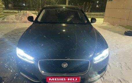 Jaguar XF II, 2018 год, 2 900 000 рублей, 3 фотография