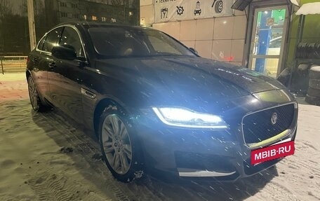 Jaguar XF II, 2018 год, 2 900 000 рублей, 2 фотография