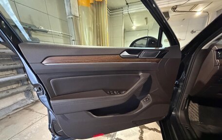 Volkswagen Passat B8 рестайлинг, 2016 год, 1 790 000 рублей, 8 фотография