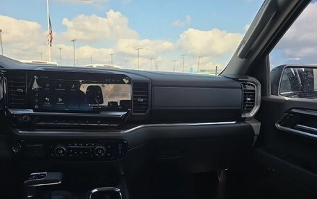 Chevrolet Silverado, 2025 год, 8 276 926 рублей, 16 фотография