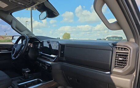 Chevrolet Silverado, 2025 год, 8 276 926 рублей, 18 фотография