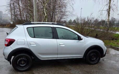 Renault Sandero II рестайлинг, 2019 год, 1 350 000 рублей, 3 фотография