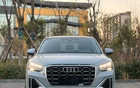 Audi Q2 I, 2022 год, 2 330 000 рублей, 2 фотография