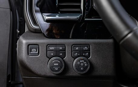 Chevrolet Silverado, 2025 год, 9 465 392 рублей, 20 фотография