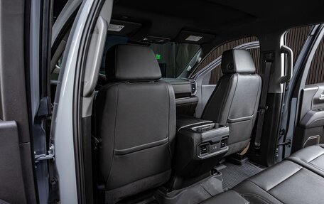 Chevrolet Silverado, 2025 год, 9 465 392 рублей, 32 фотография