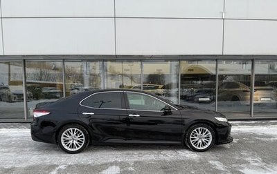 Toyota Camry, 2018 год, 2 990 000 рублей, 1 фотография