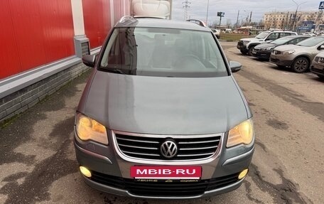 Volkswagen Touran III, 2009 год, 665 000 рублей, 4 фотография