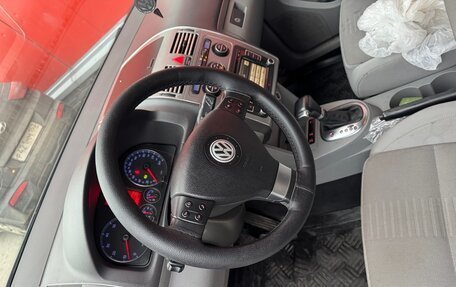 Volkswagen Touran III, 2009 год, 665 000 рублей, 10 фотография