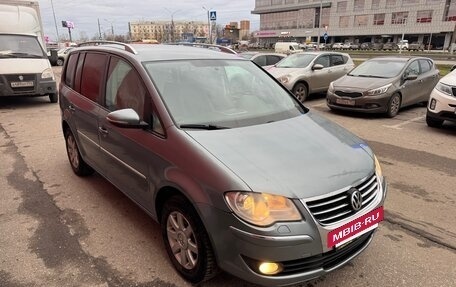Volkswagen Touran III, 2009 год, 665 000 рублей, 5 фотография