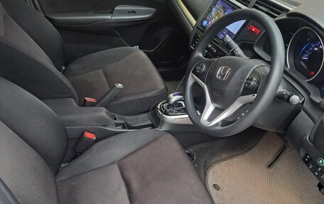 Honda Fit III, 2015 год, 740 000 рублей, 17 фотография