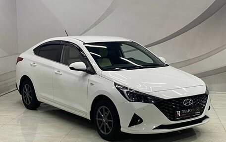 Hyundai Solaris II рестайлинг, 2021 год, 1 750 000 рублей, 3 фотография