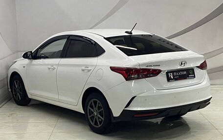 Hyundai Solaris II рестайлинг, 2021 год, 1 750 000 рублей, 7 фотография