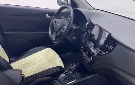 Hyundai Solaris II рестайлинг, 2021 год, 1 750 000 рублей, 11 фотография