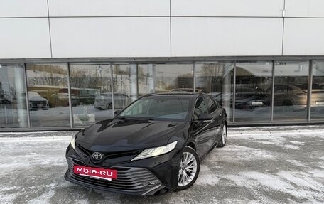 Toyota Camry, 2018 год, 2 990 000 рублей, 6 фотография