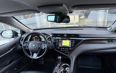 Toyota Camry, 2018 год, 2 990 000 рублей, 21 фотография