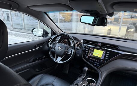 Toyota Camry, 2018 год, 2 990 000 рублей, 20 фотография