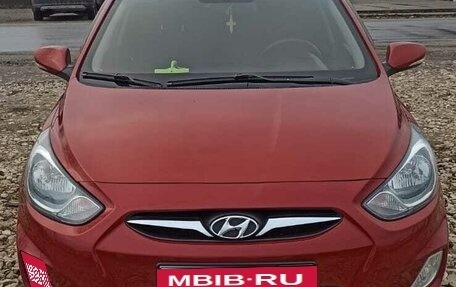 Hyundai Solaris II рестайлинг, 2011 год, 650 000 рублей, 1 фотография