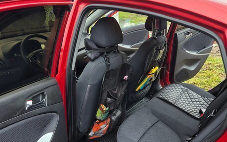 Hyundai Solaris II рестайлинг, 2011 год, 650 000 рублей, 11 фотография