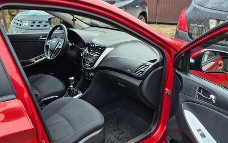 Hyundai Solaris II рестайлинг, 2011 год, 650 000 рублей, 14 фотография