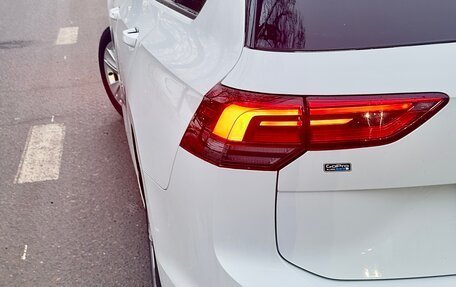 Volkswagen Golf VIII, 2022 год, 1 850 000 рублей, 7 фотография